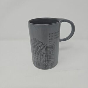Starbucks  Reserve 2019 Light Gray Chicago 10 oz Mug Cup